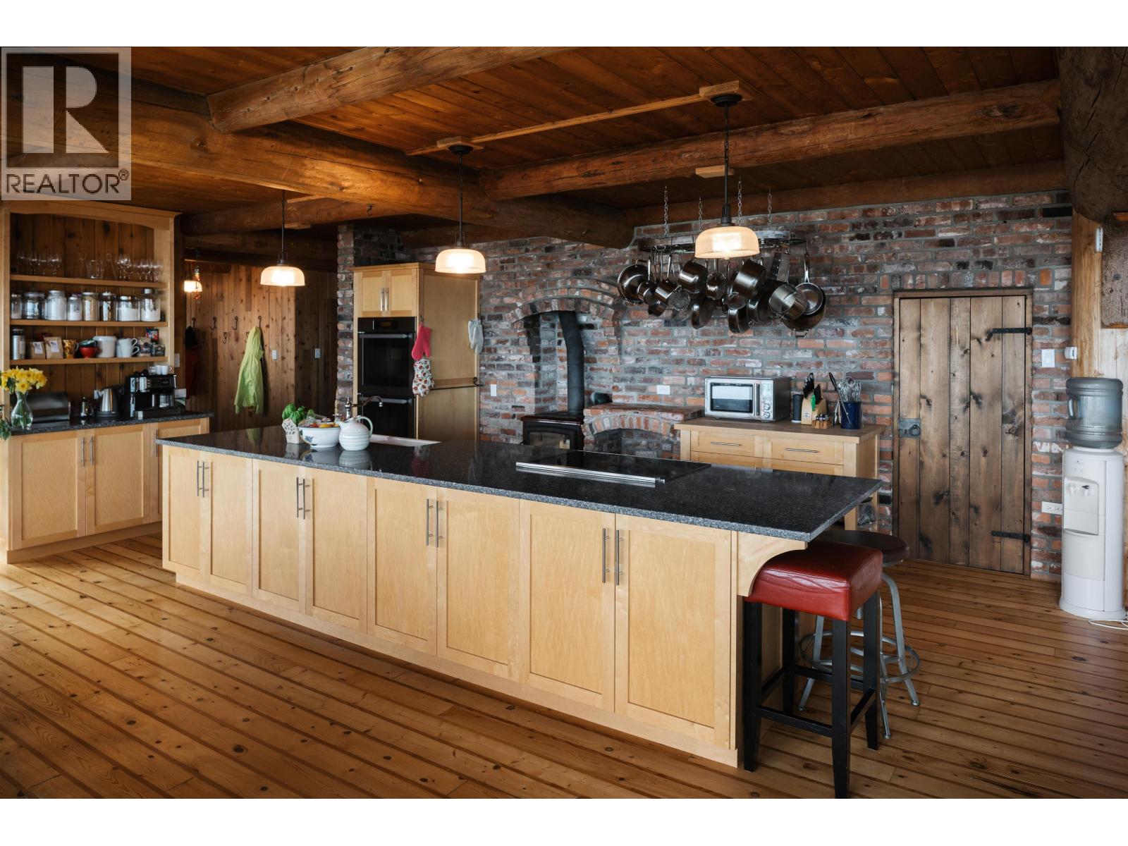 281 Bellhouse Road Property Photo 18
