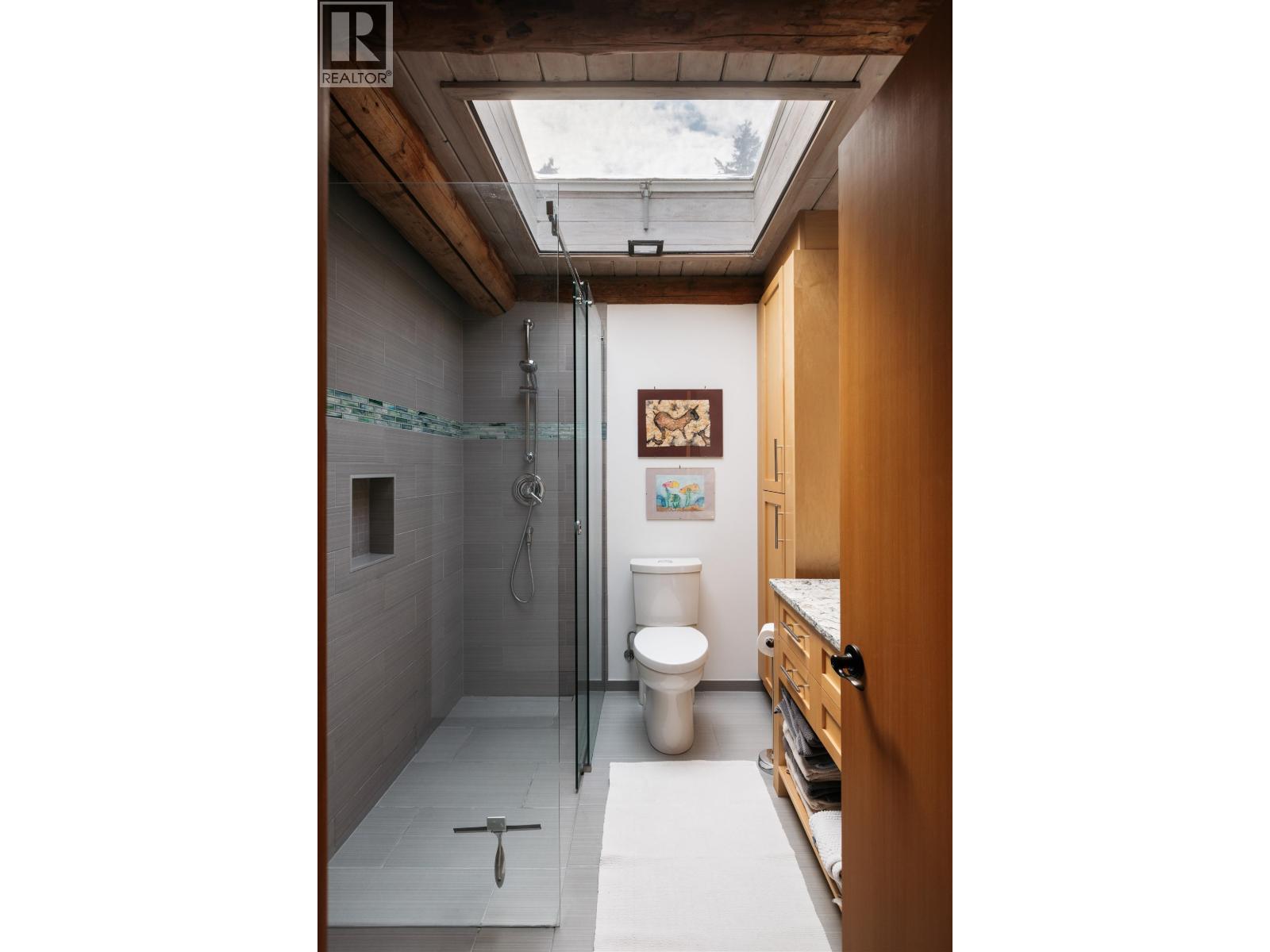 281 Bellhouse Road Property Photo 29