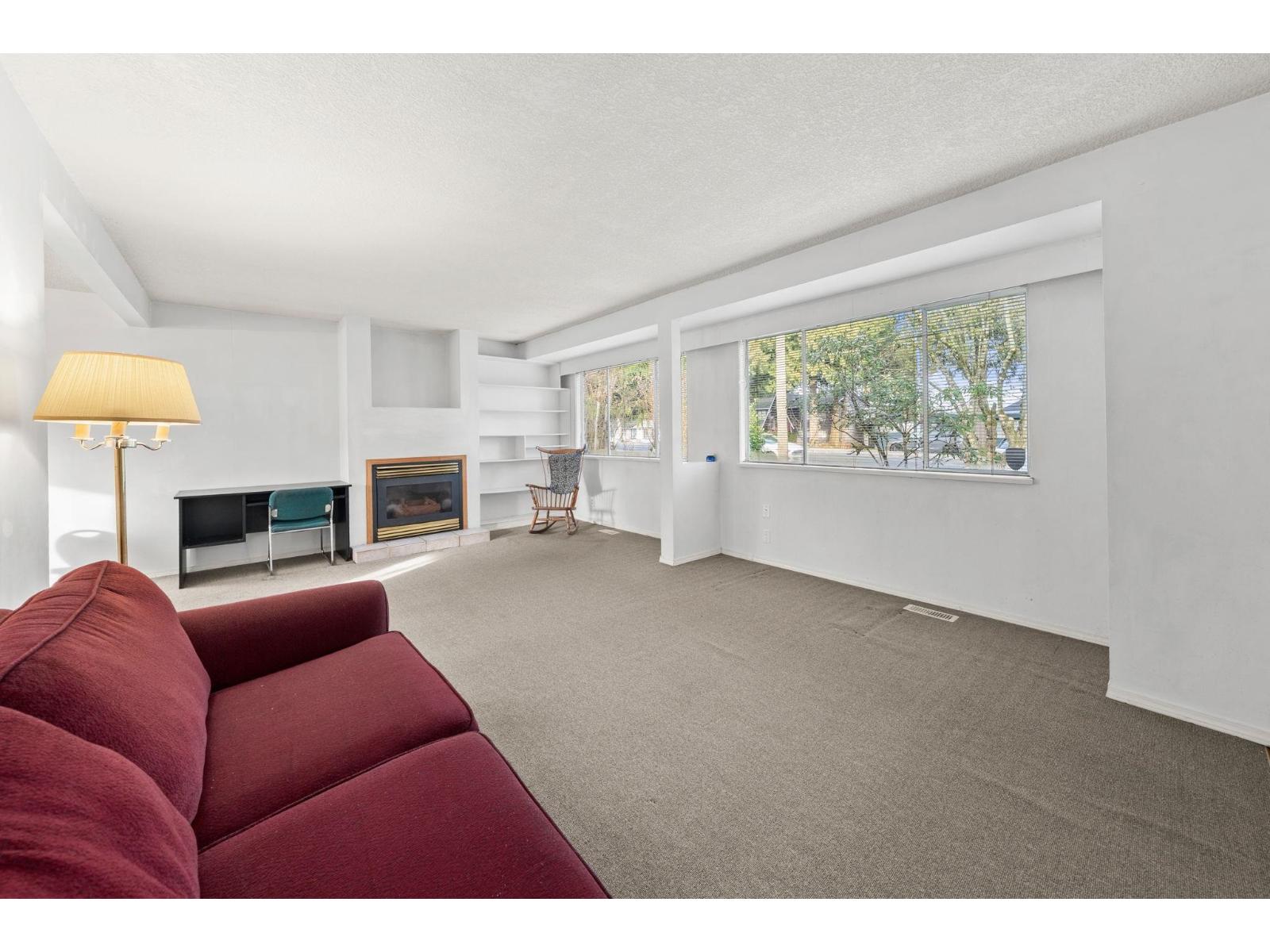 14750 60 Avenue Property Photo 2