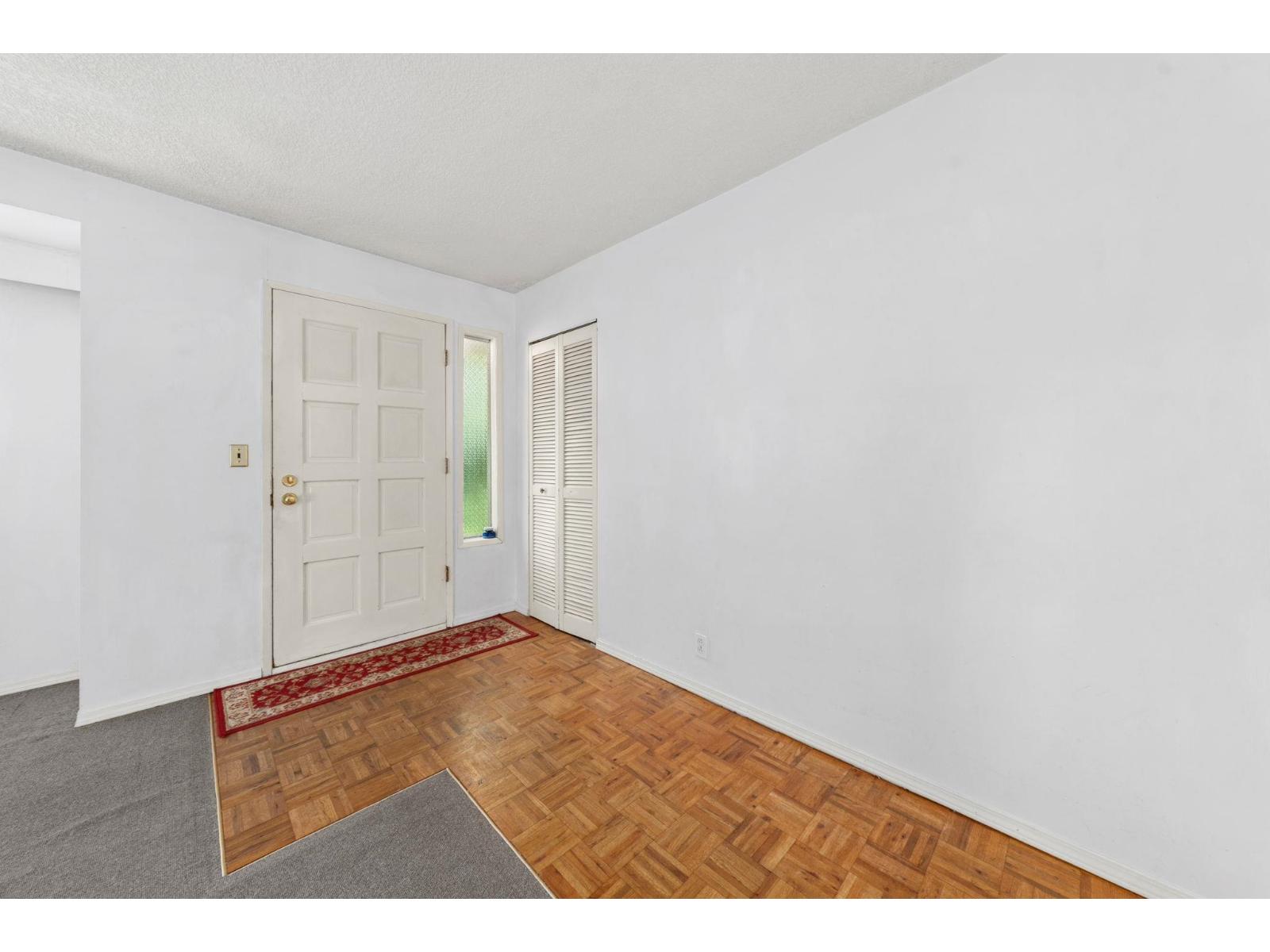 14750 60 Avenue Property Photo 3