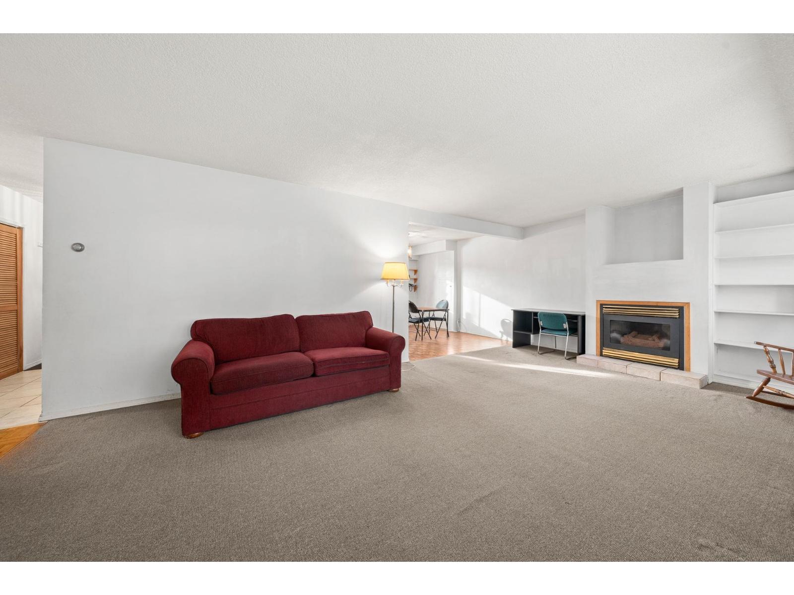 14750 60 Avenue Property Photo 5