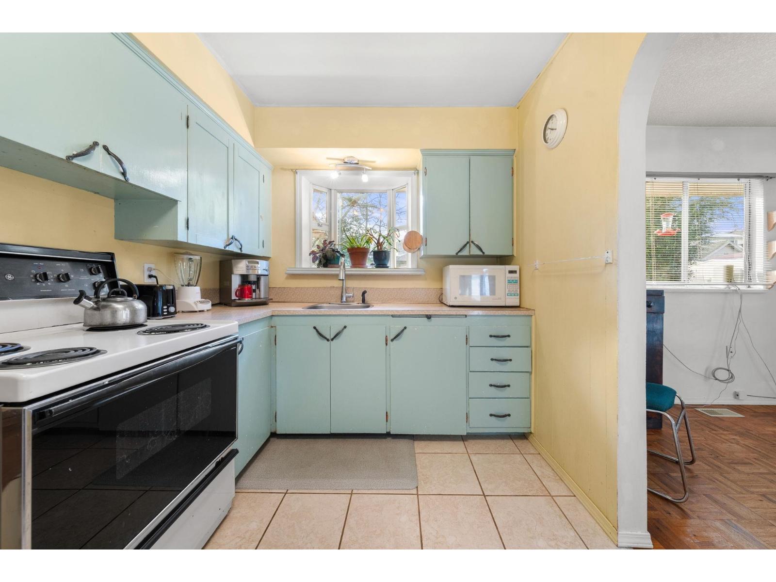14750 60 Avenue Property Photo 14