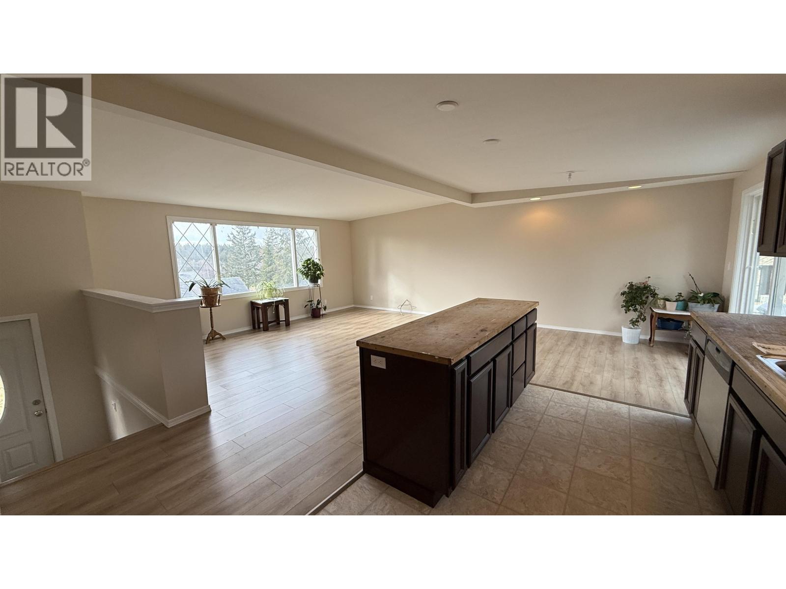 4953 Telqua Drive Property Photo 5