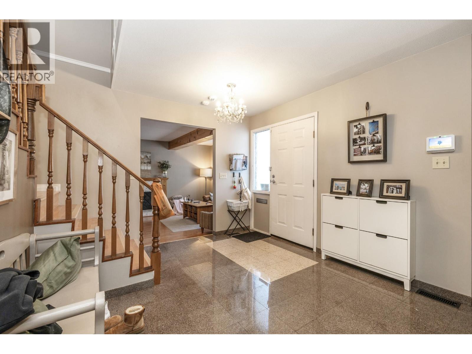 2210 Dawes Hill Road Property Photo 2