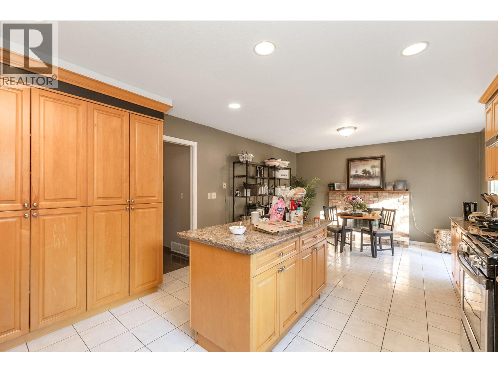 2210 Dawes Hill Road Property Photo 10