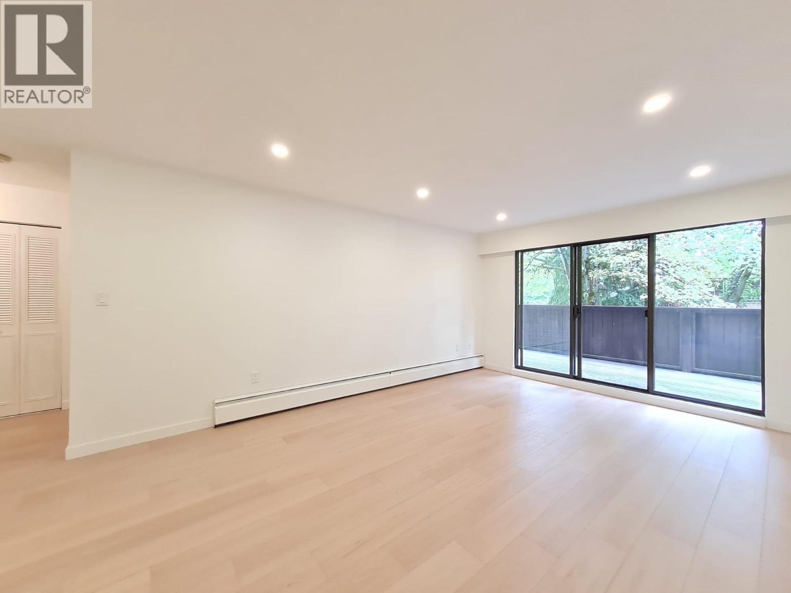 107 6560 Buswell Street Property Photo 2