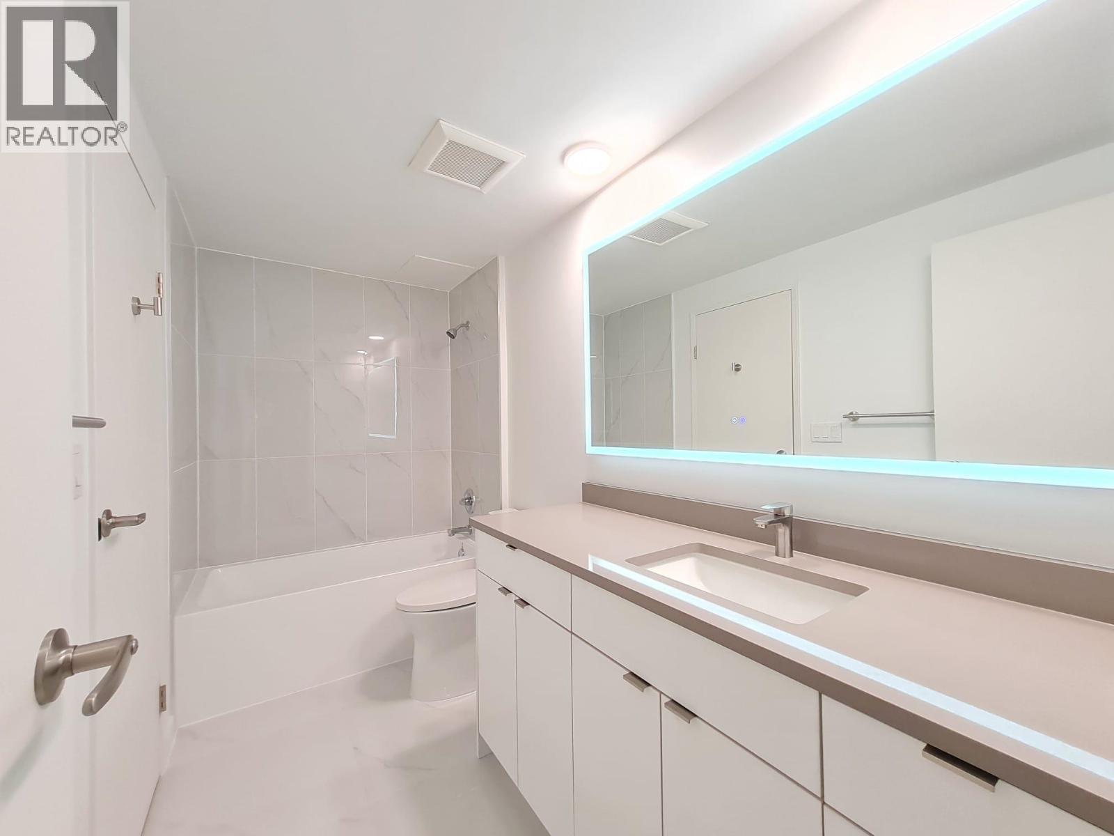 107 6560 Buswell Street Property Photo 11