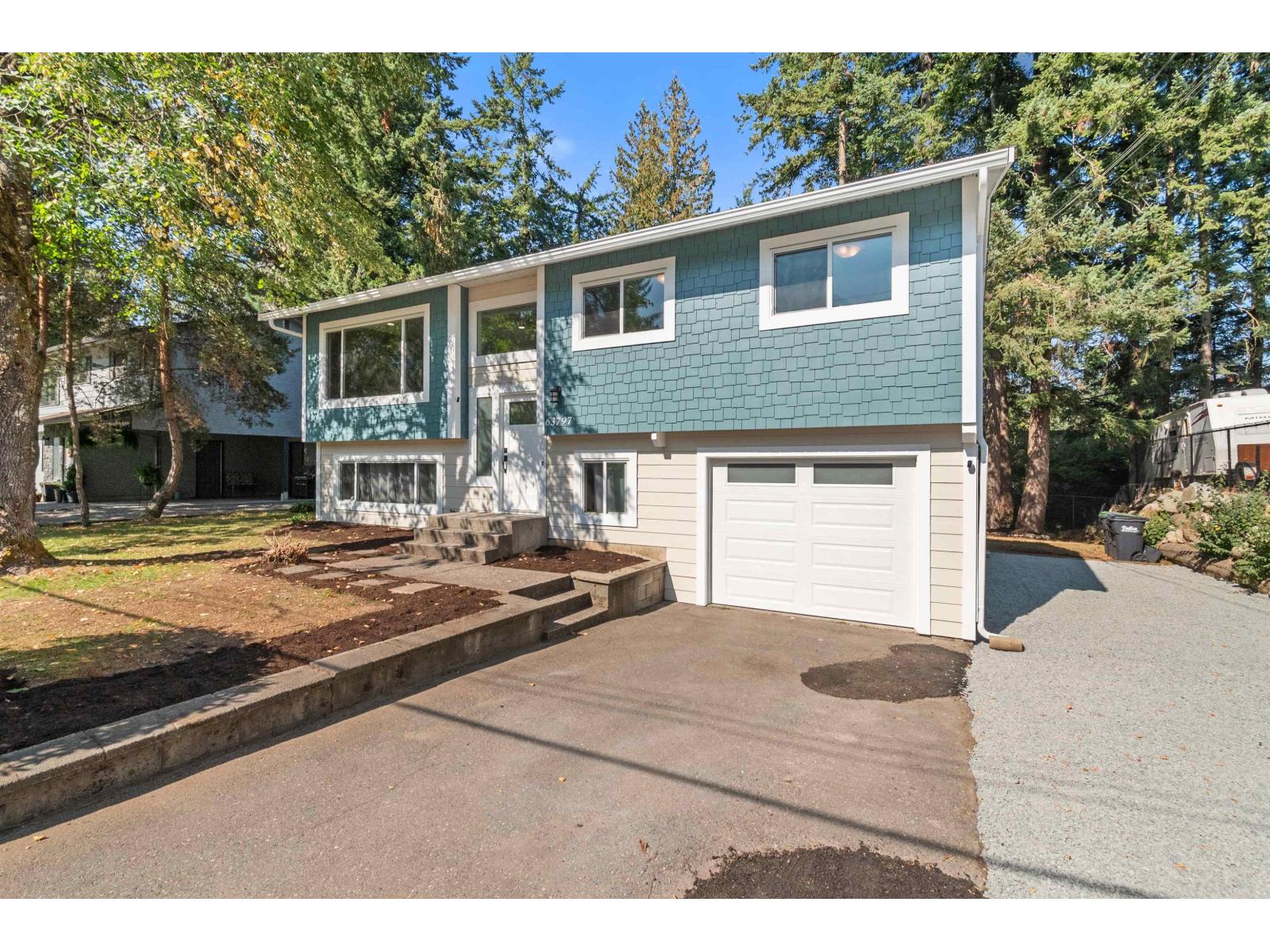 63797 Beech Avenue Property Photo 1