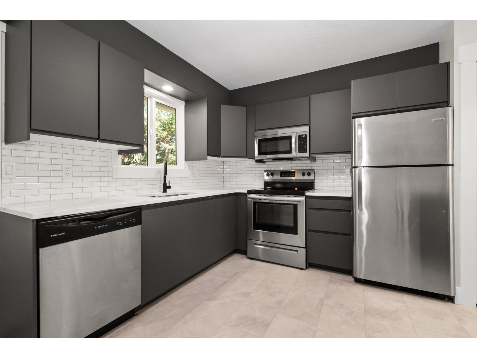 63797 Beech Avenue Property Photo 3