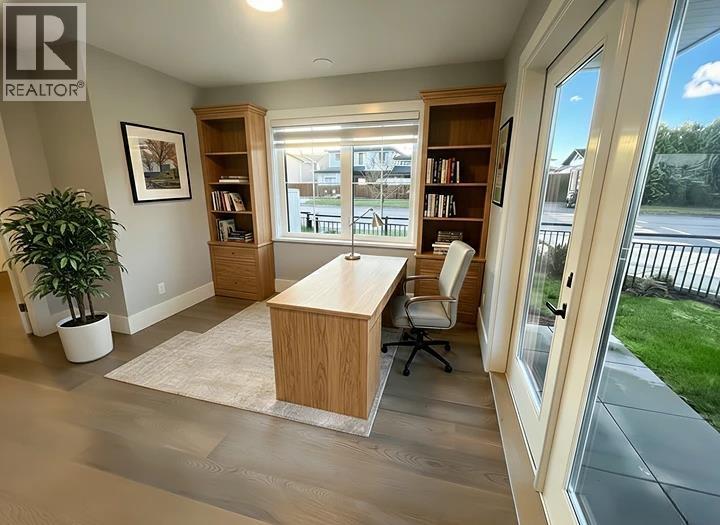 9 9500 Garden City Road Property Photo 13