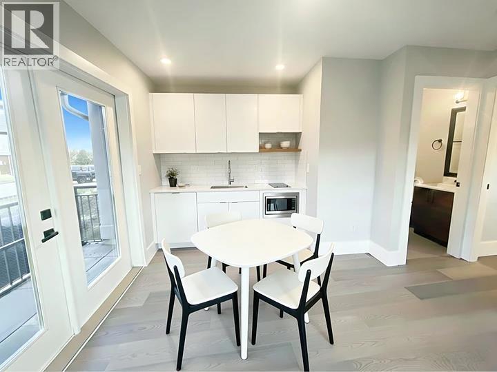 9 9500 Garden City Road Property Photo 15