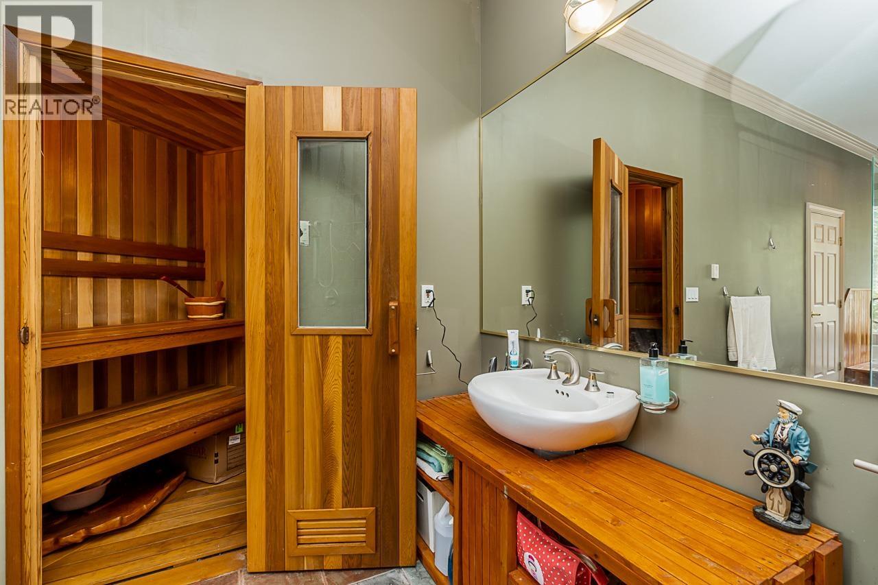 2138 Braeside Place Property Photo 29