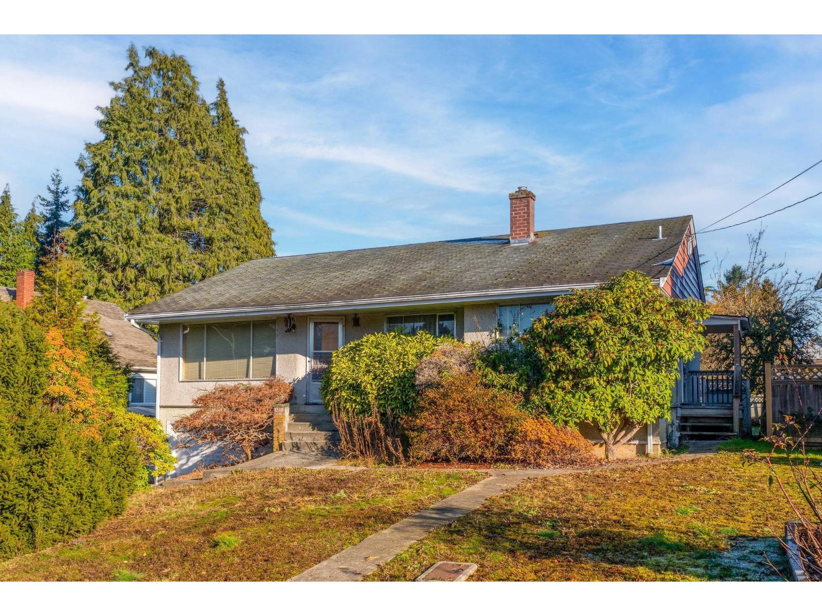 13817 Berg Road Property Photo 1