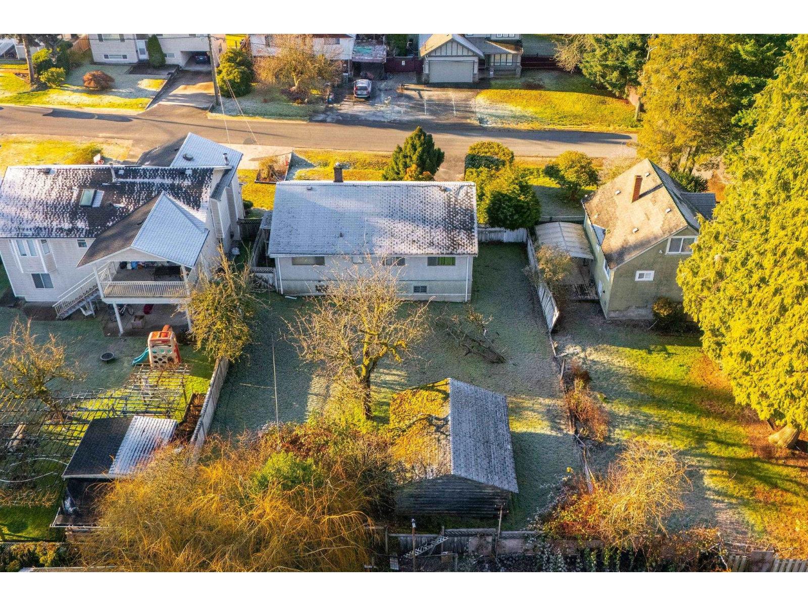 13817 Berg Road Property Photo 25