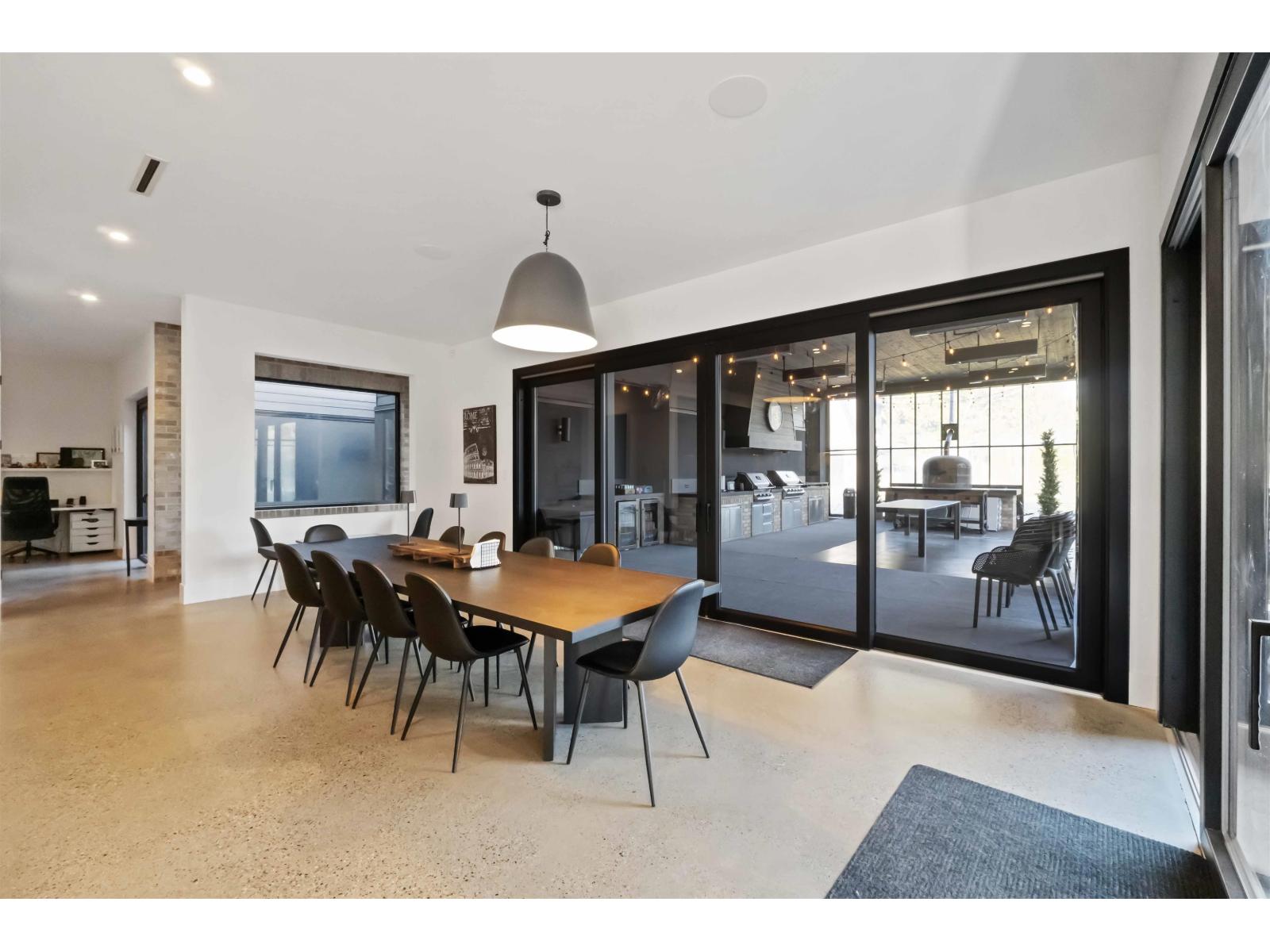 24095 53 Avenue Property Photo 15