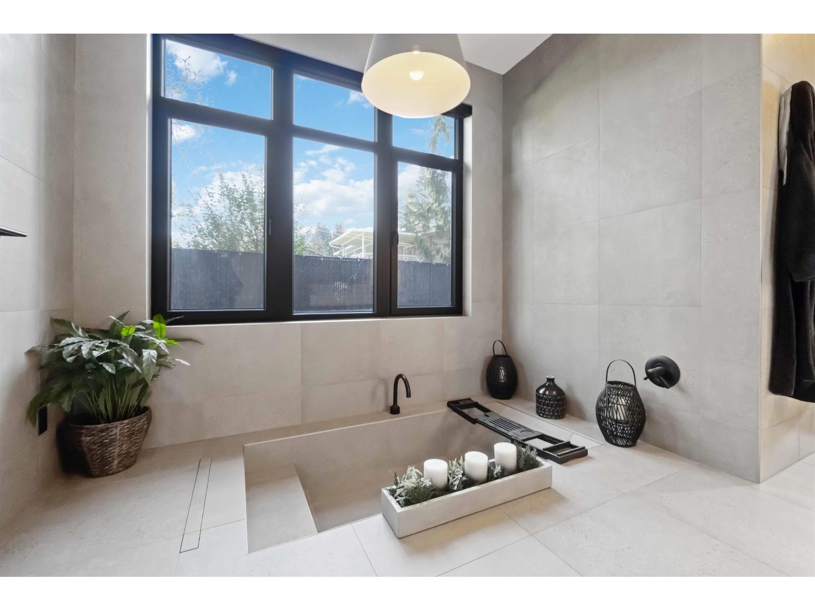 24095 53 Avenue Property Photo 22