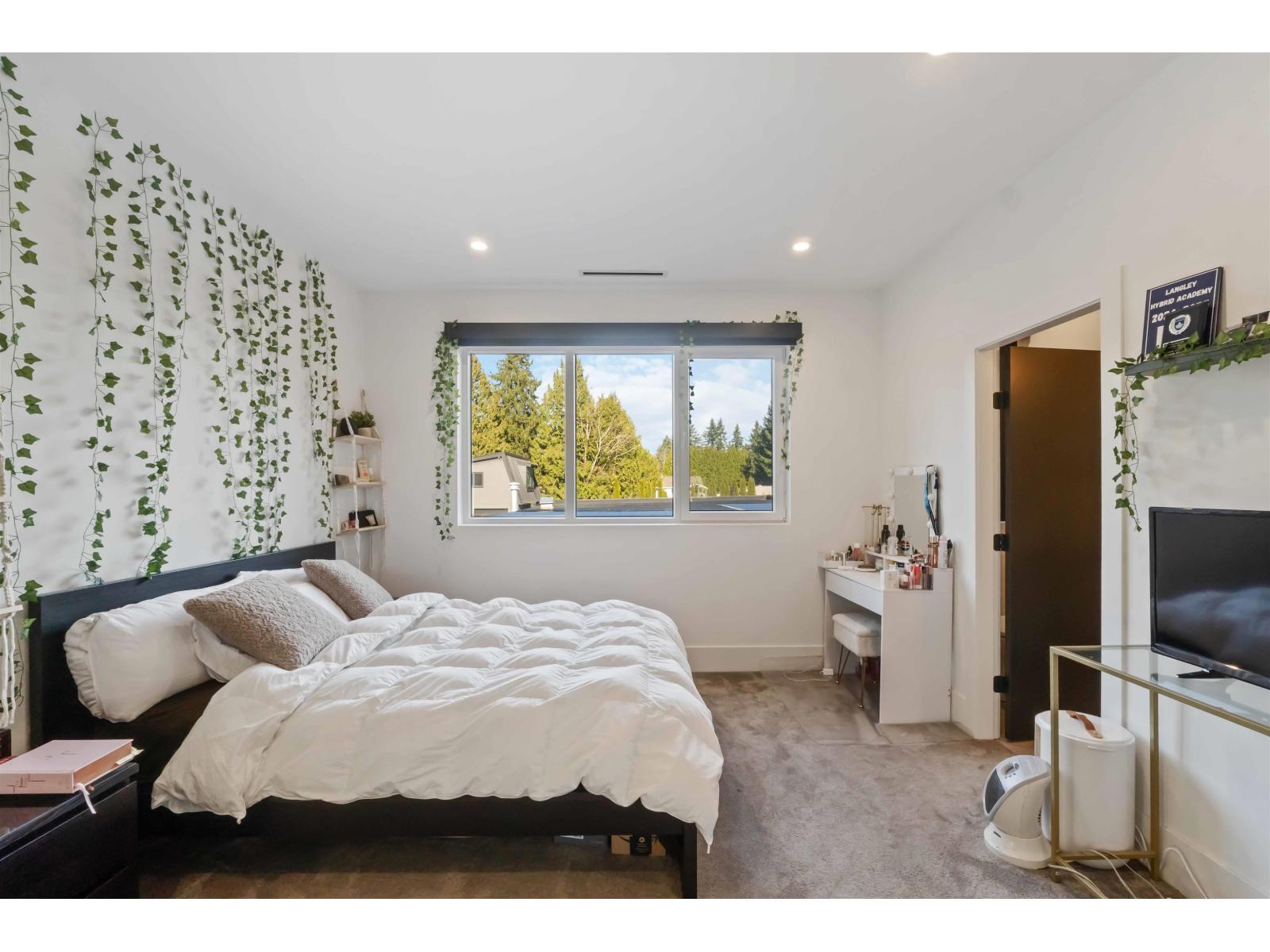 24095 53 Avenue Property Photo 26