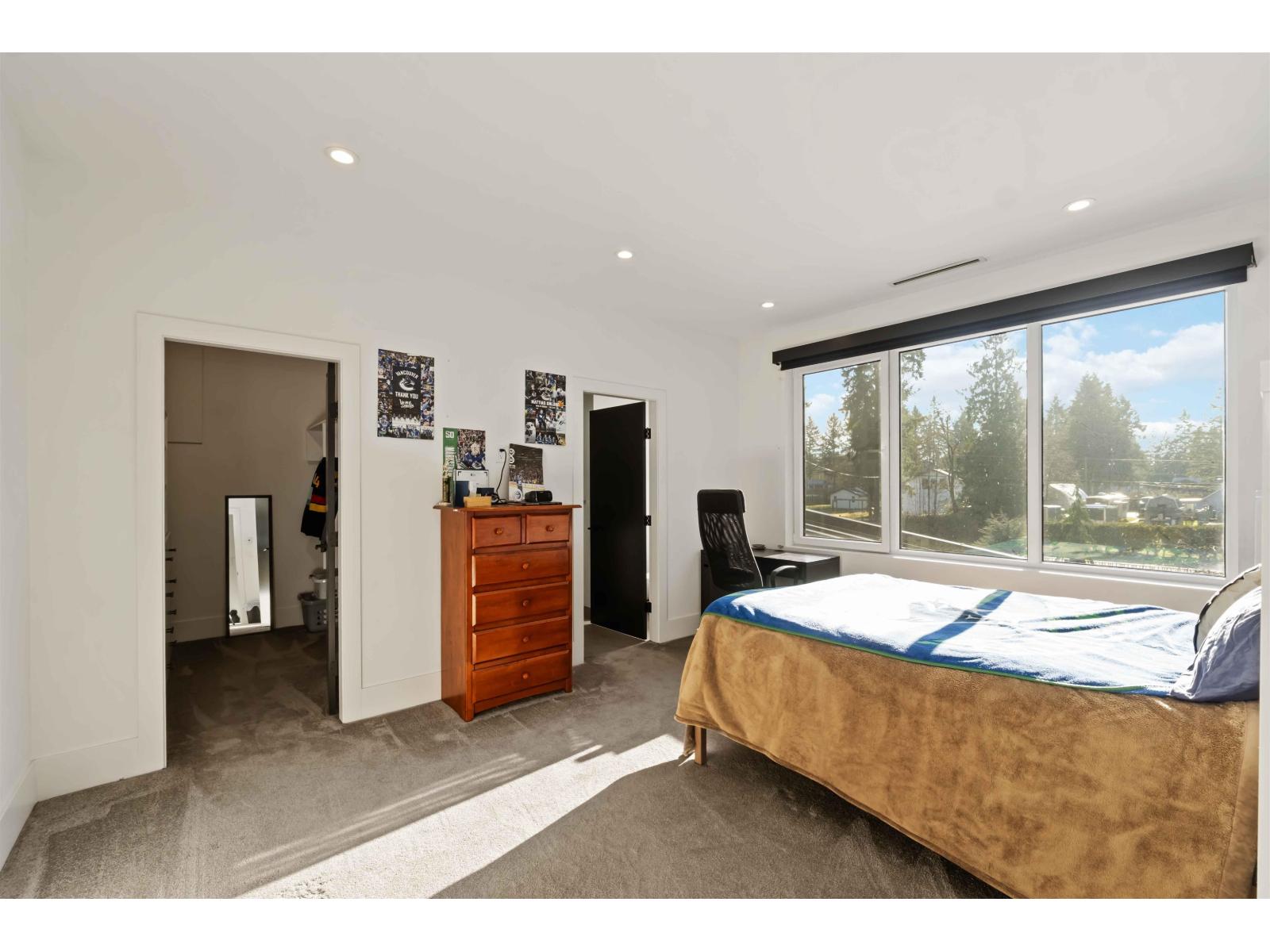 24095 53 Avenue Property Photo 29