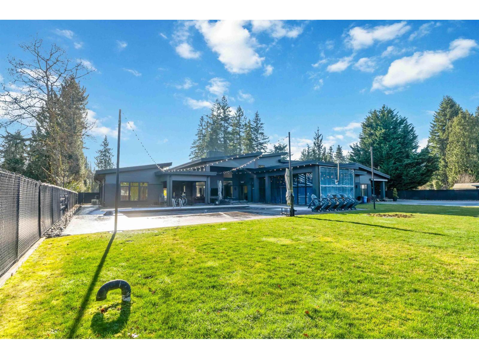 24095 53 Avenue Property Photo 38