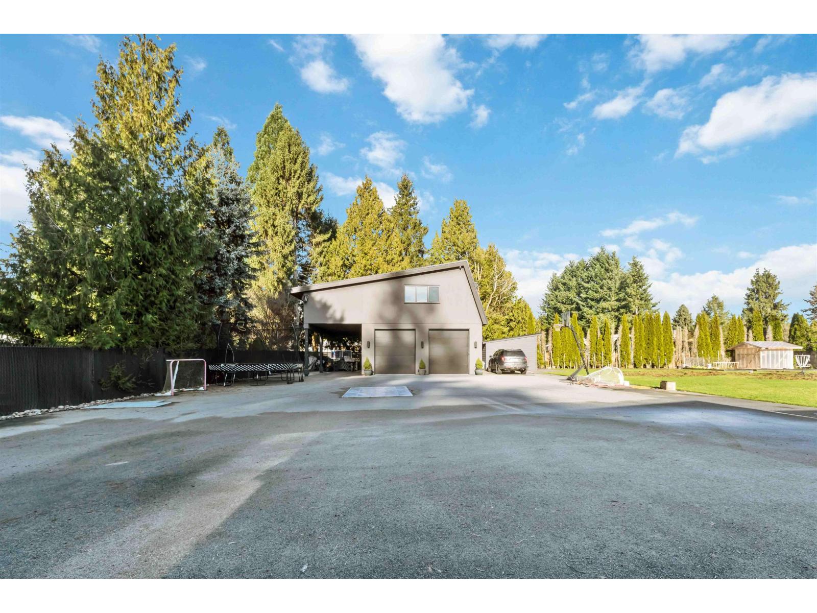 24095 53 Avenue Property Photo 39