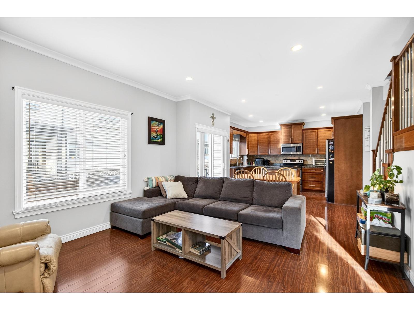 2363 157a Street Property Photo 15