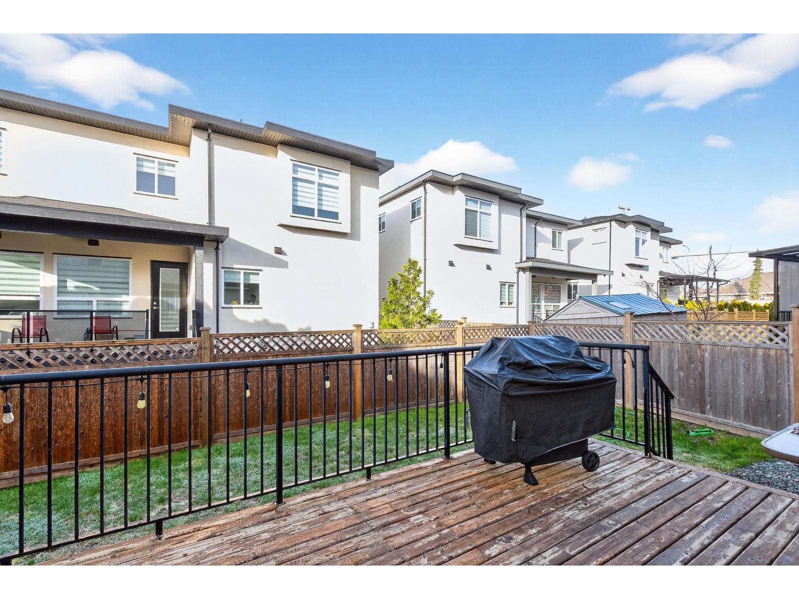 2363 157a Street Property Photo 30