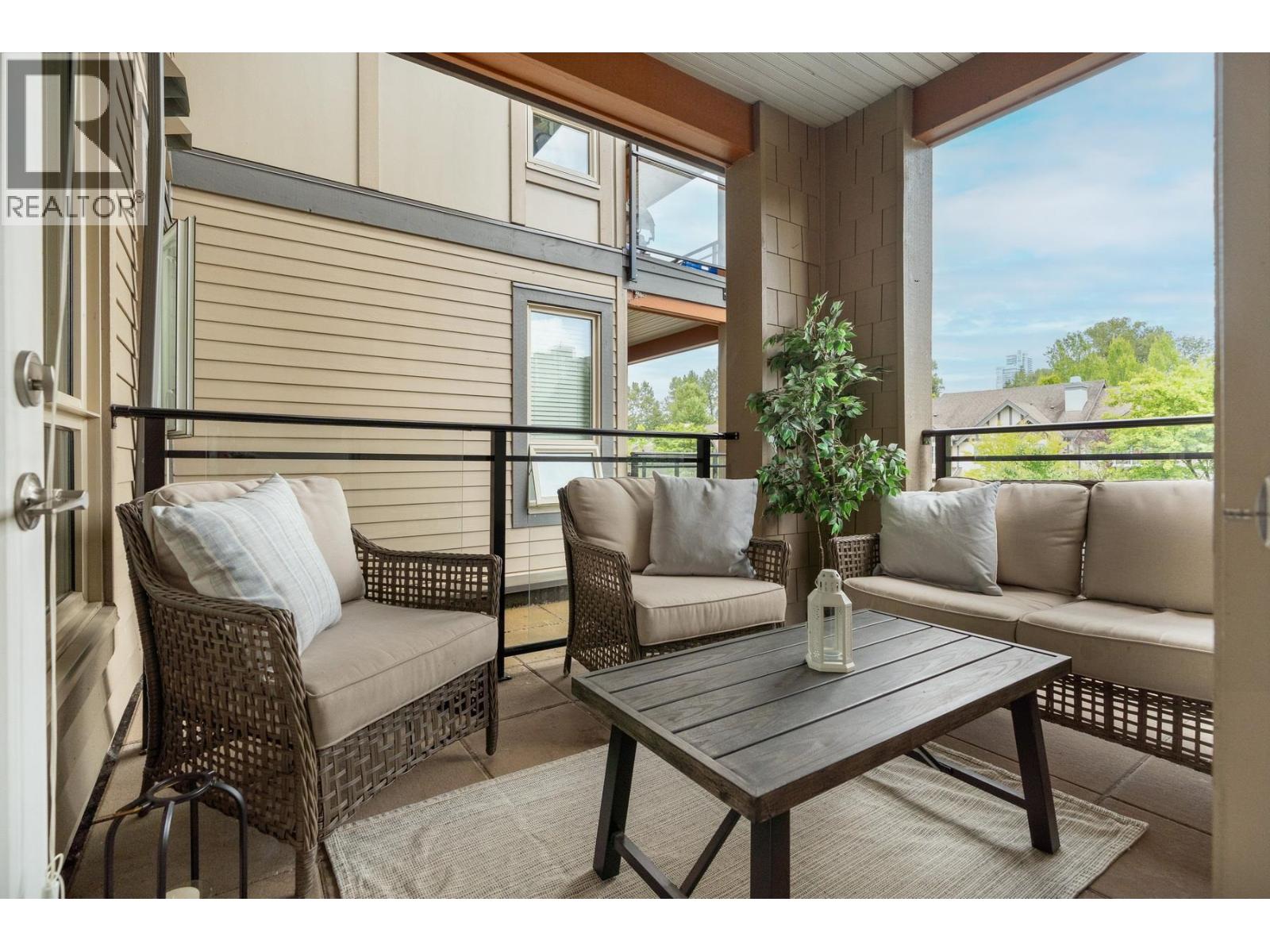 416 3399 Noel Drive Property Photo 5