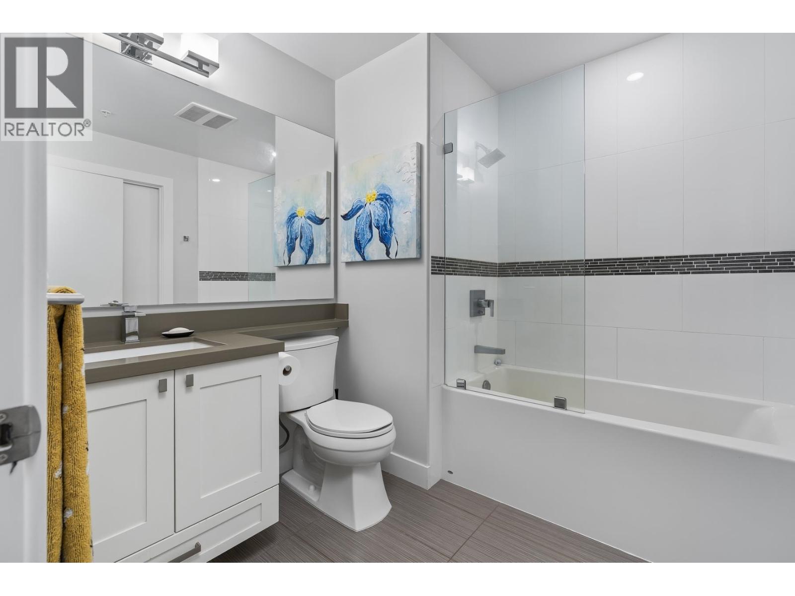 416 3399 Noel Drive Property Photo 16