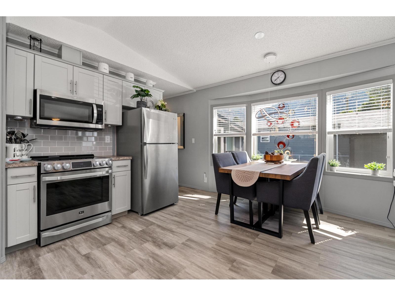 59060 Lougheed Highway #21 Property Photo 6