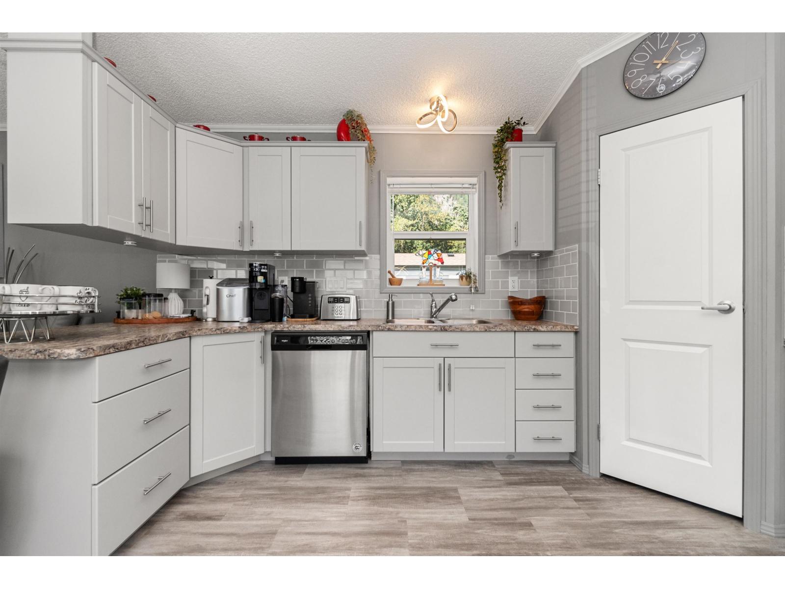 59060 Lougheed Highway #21 Property Photo 8