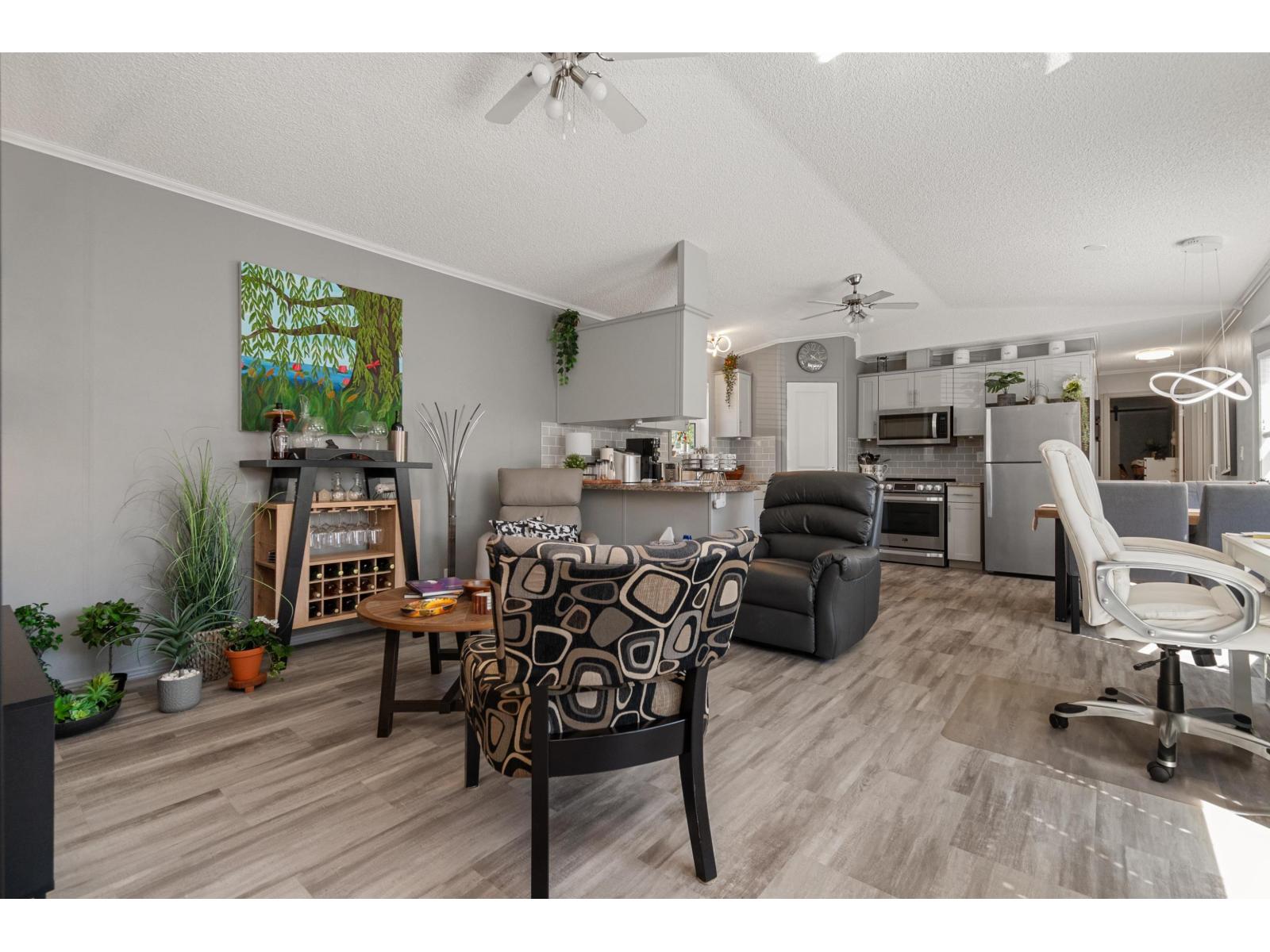 59060 Lougheed Highway #21 Property Photo 12