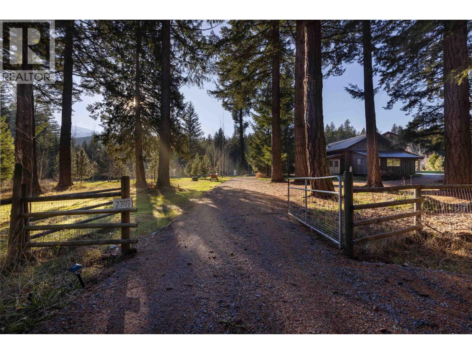 7703 Pemberton Portage Road Property Photo 31