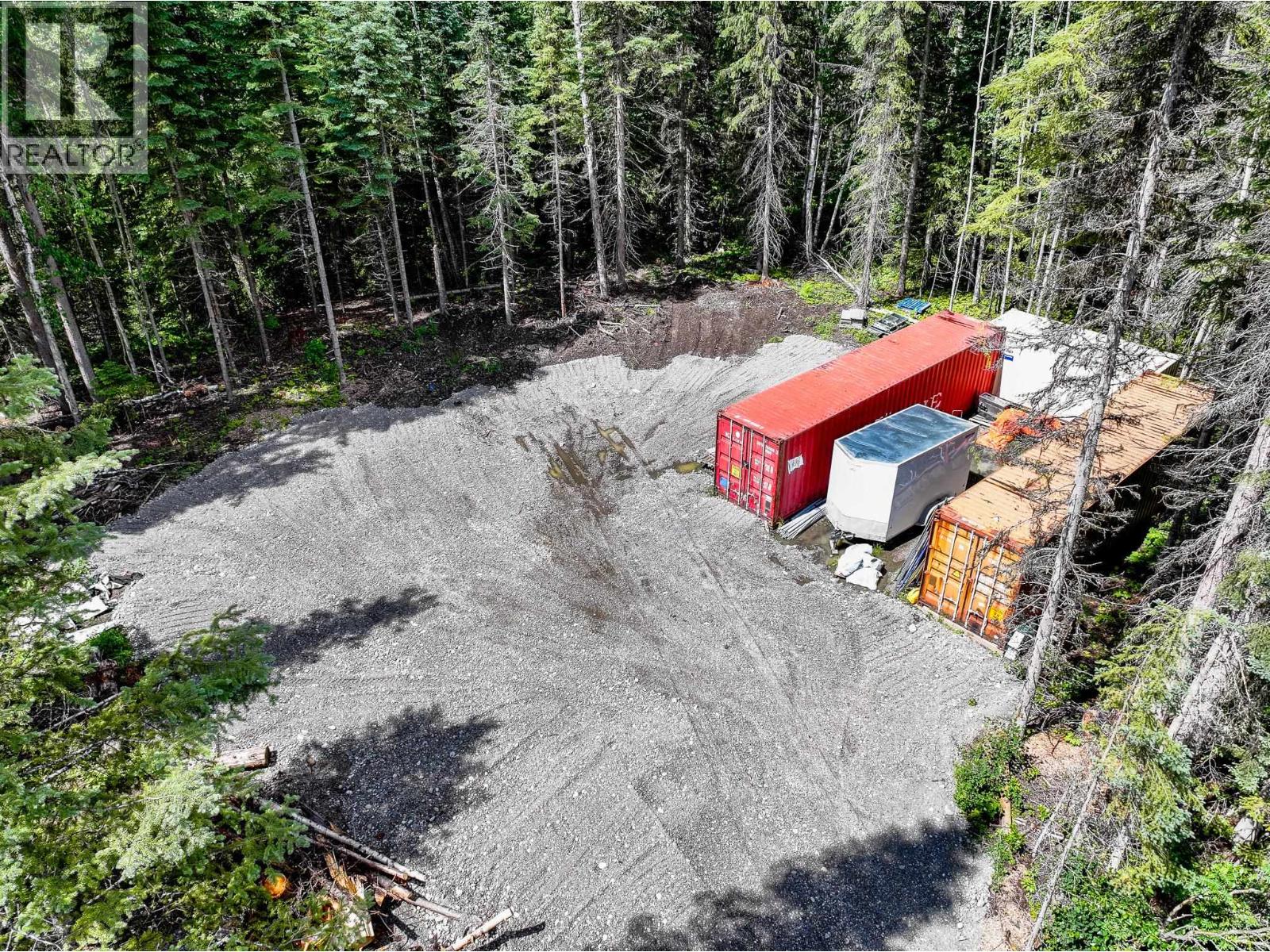 7047 Bench Drive Property Photo 6