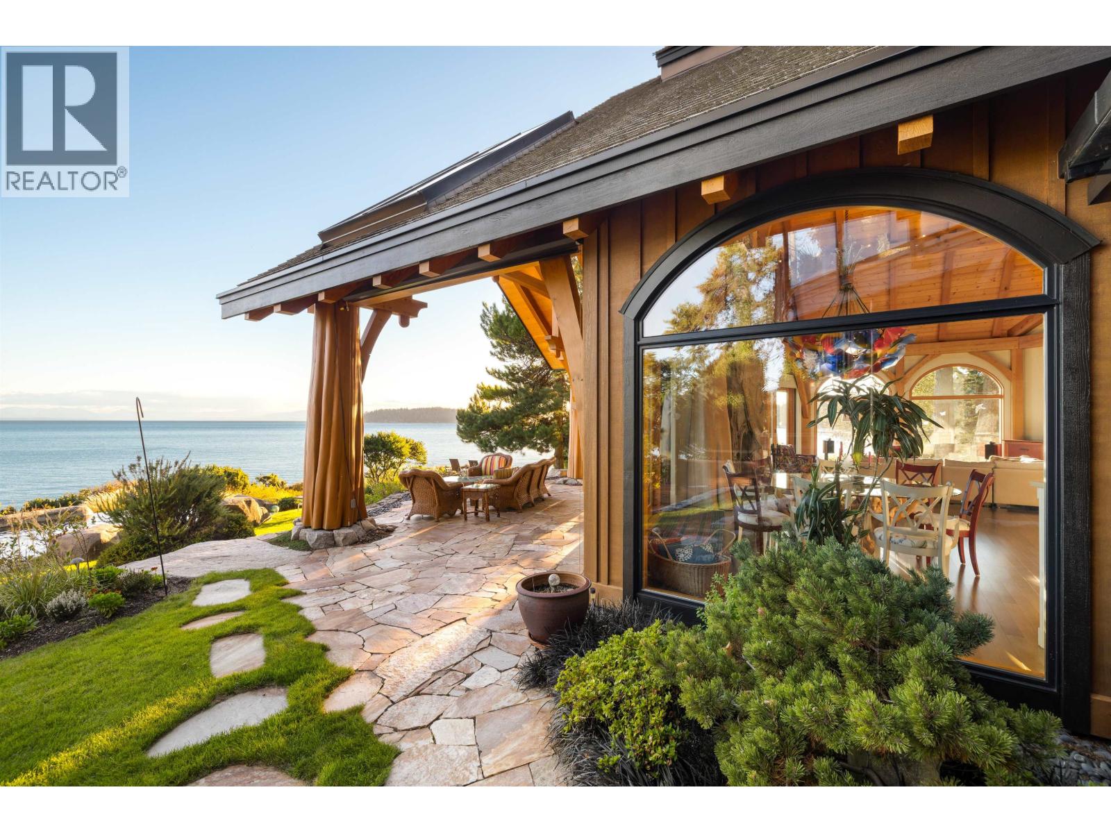 5871 Sunshine Coast Highway Property Photo 16