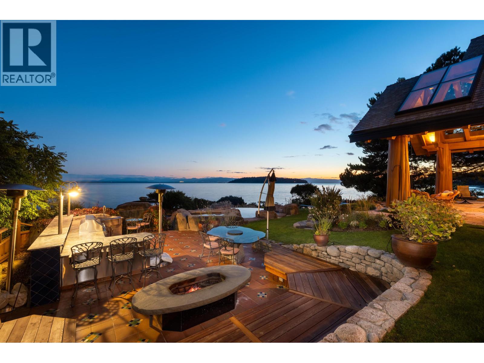 5871 Sunshine Coast Highway Property Photo 36