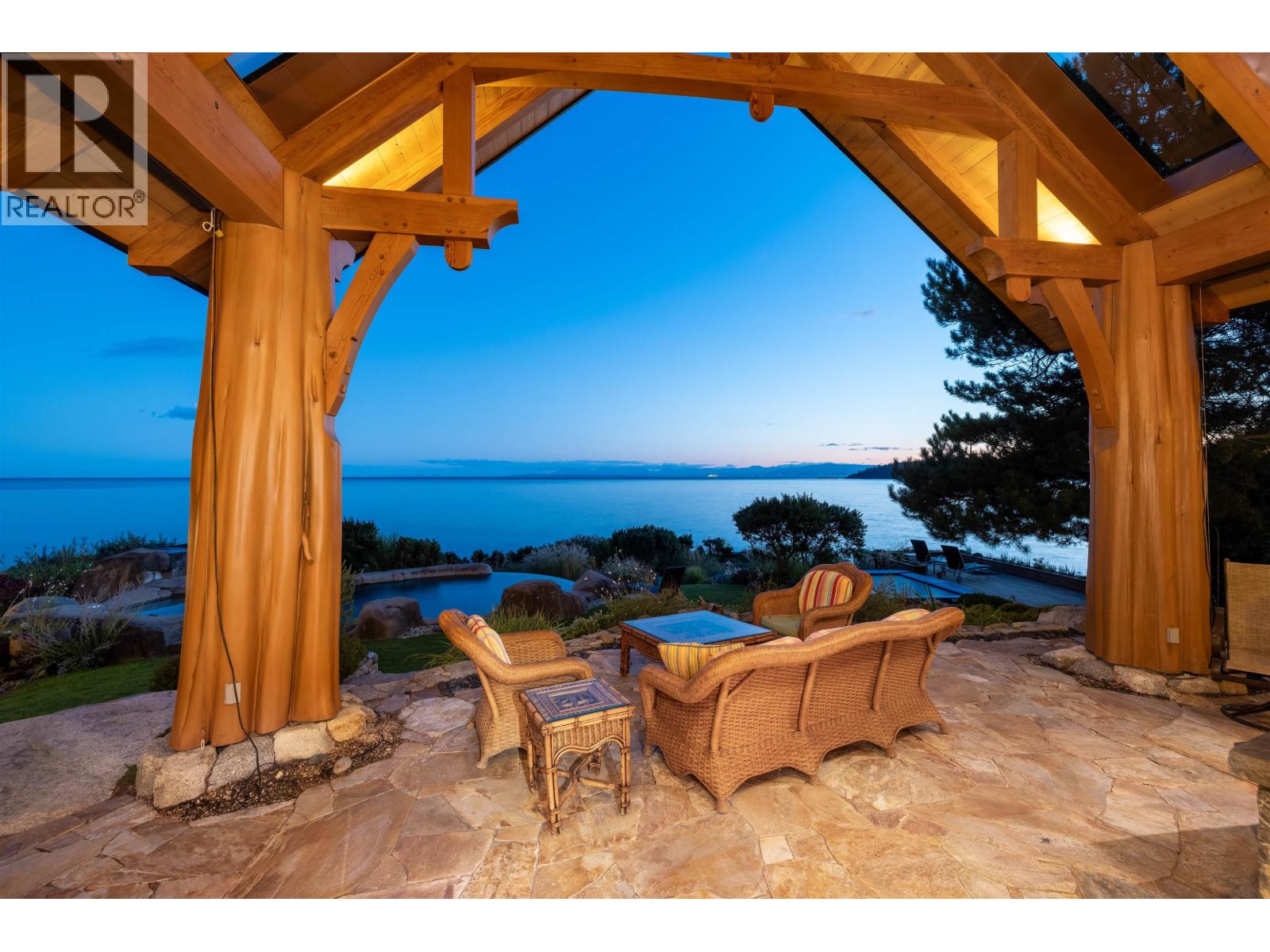 5871 Sunshine Coast Highway Property Photo 38
