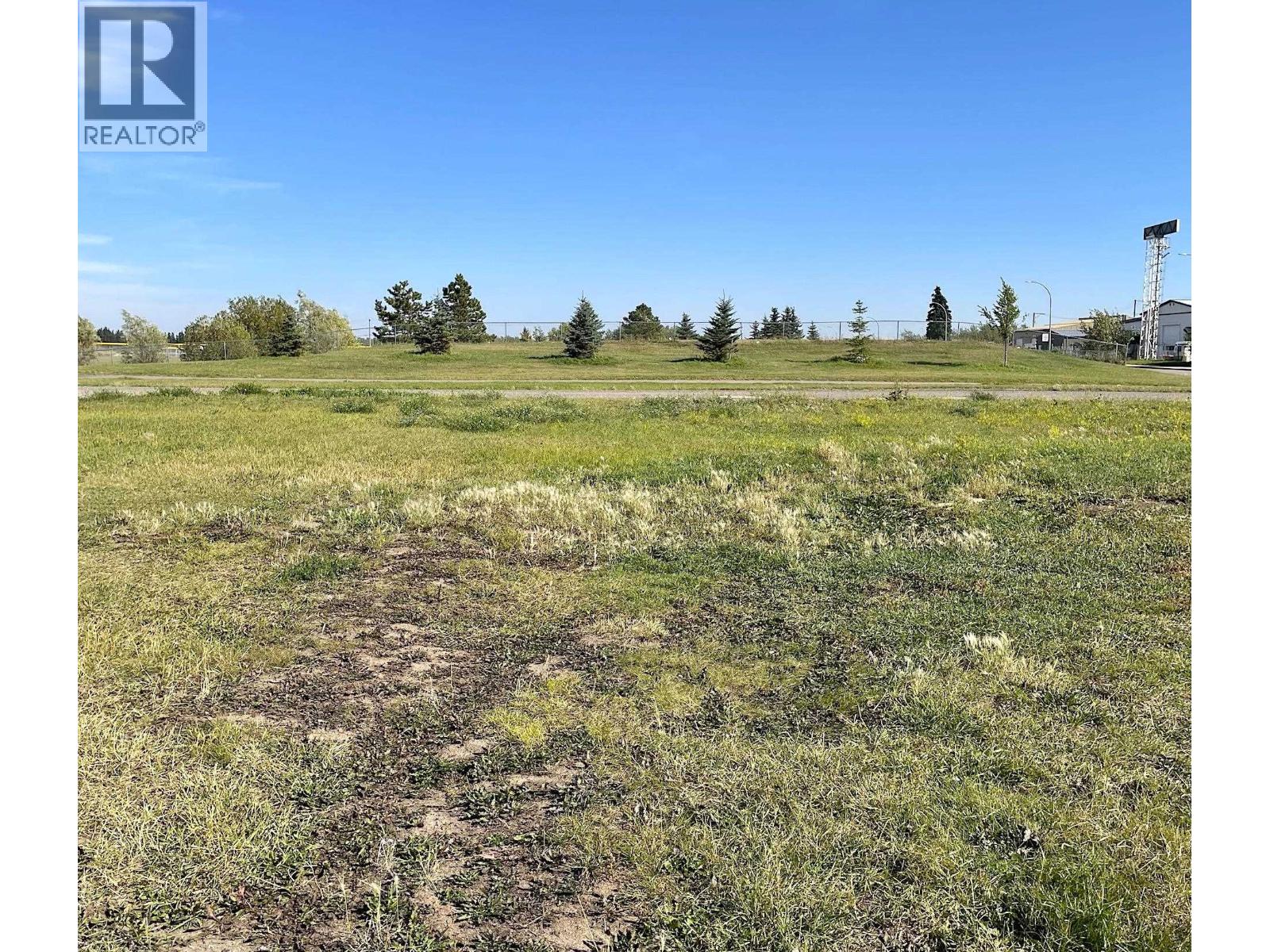 8804 101 Avenue Property Photo 16