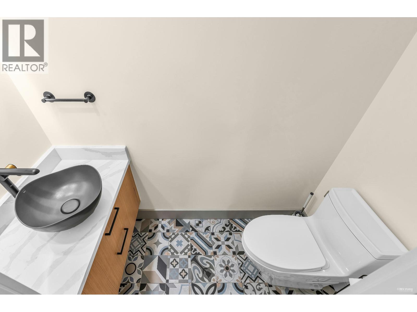 6018 Chancellor Mews Property Photo 27