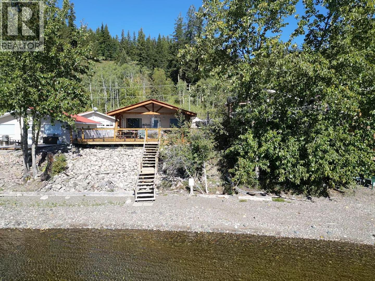 Cabin 5 153 Birch Bay Resort Road Property Photo 4