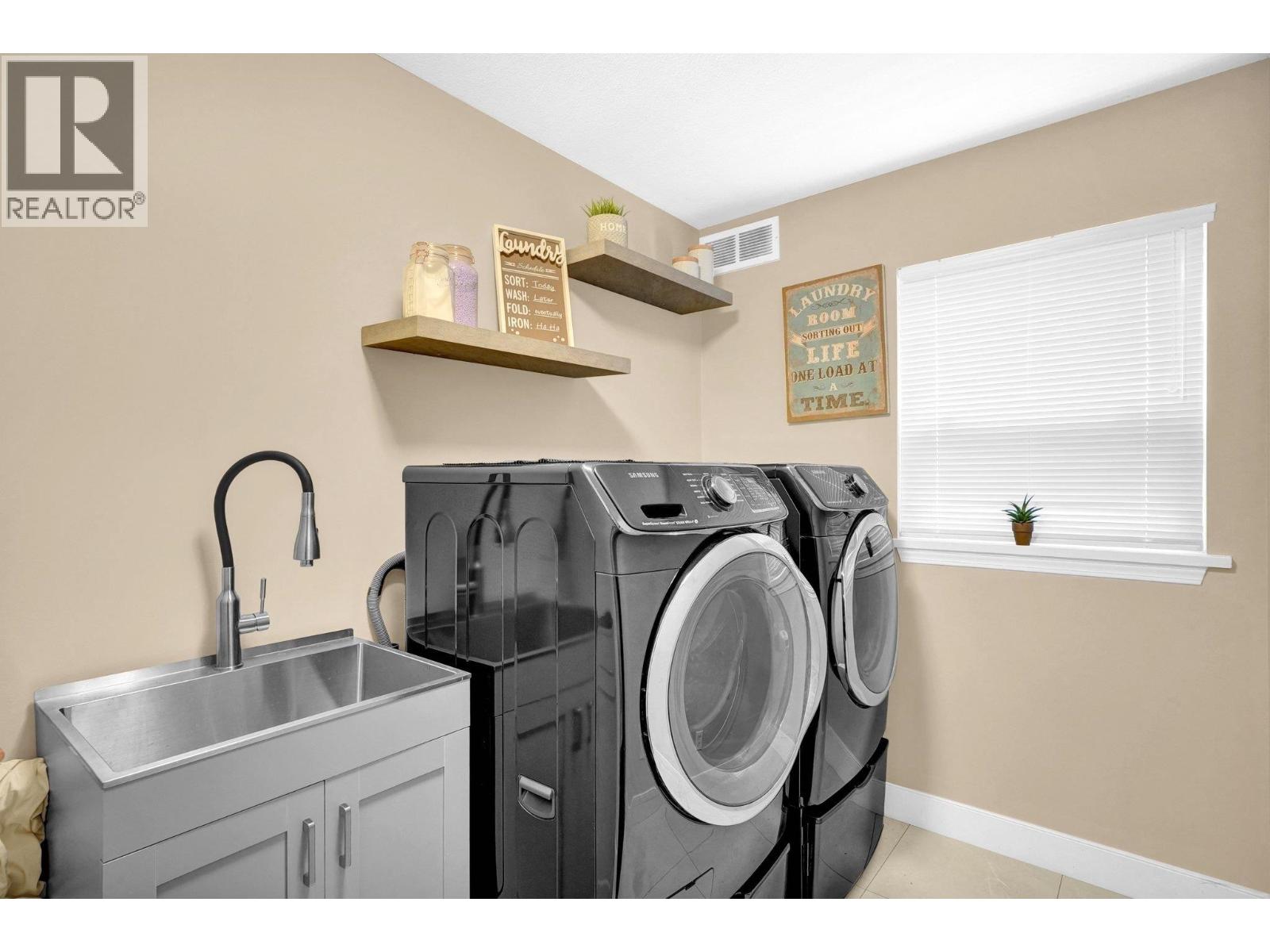 3090 Tanager Court Property Photo 27