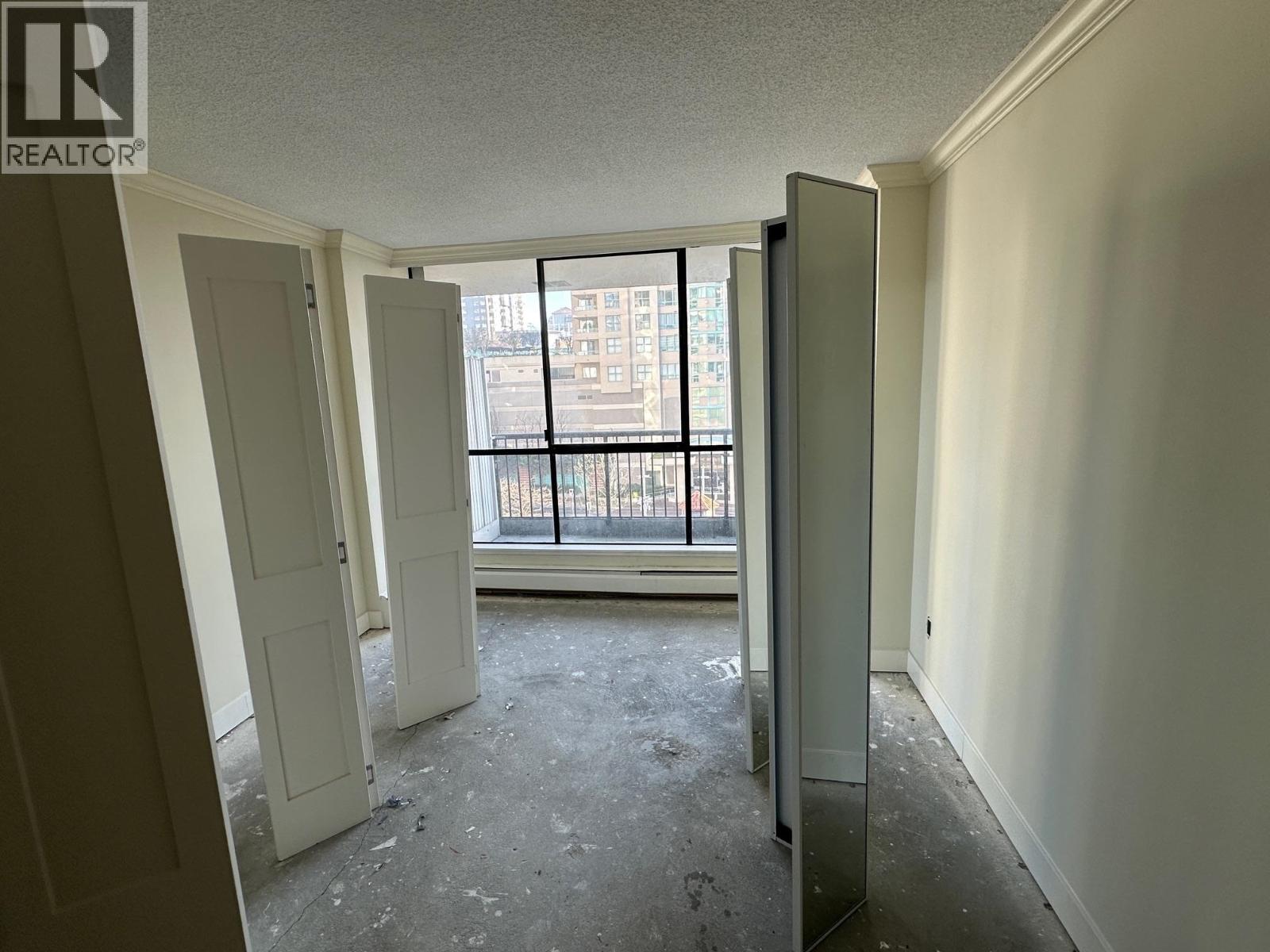 401 710 Seventh Avenue Property Photo 8