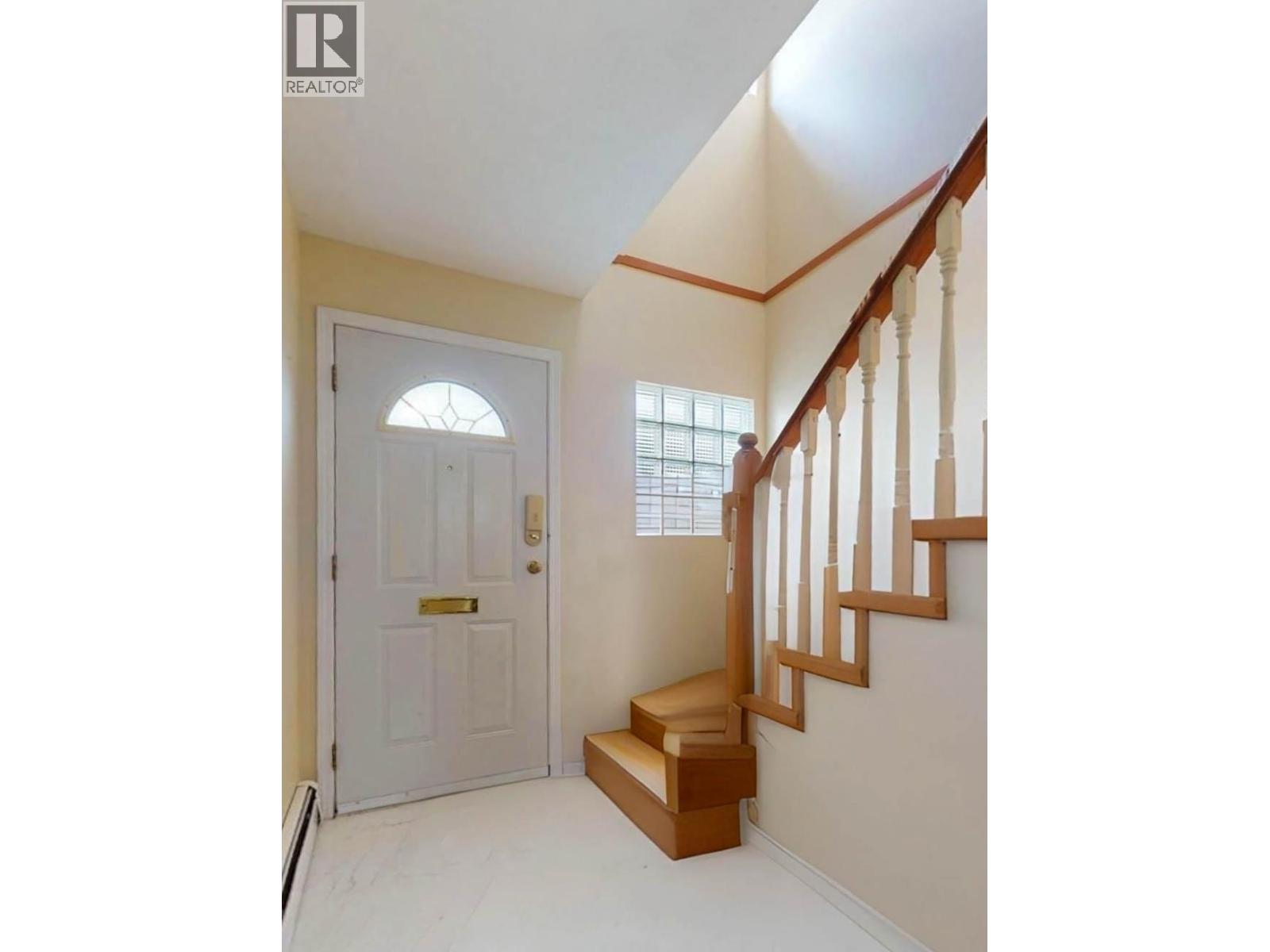7138 Fraser Street Property Photo 4