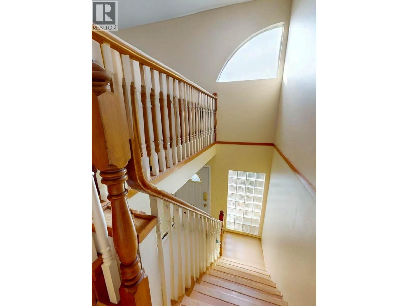 7138 Fraser Street Property Photo 5