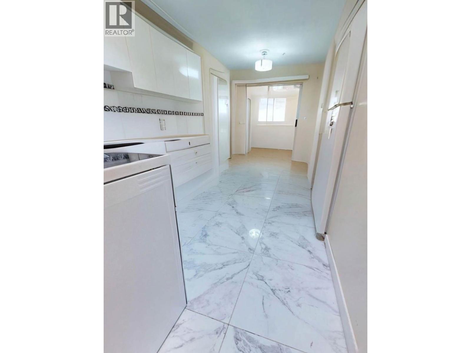 7138 Fraser Street Property Photo 14