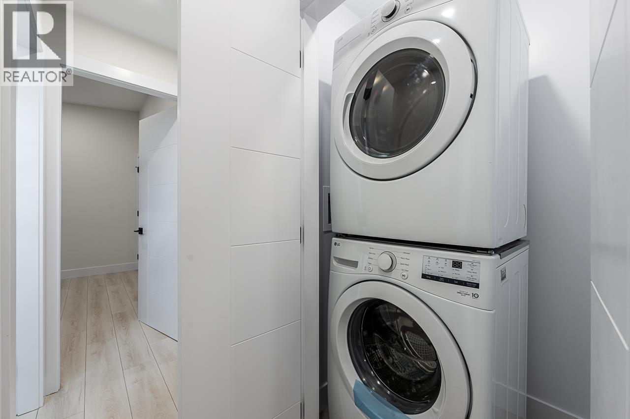 531 Greenway Avenue Property Photo 22