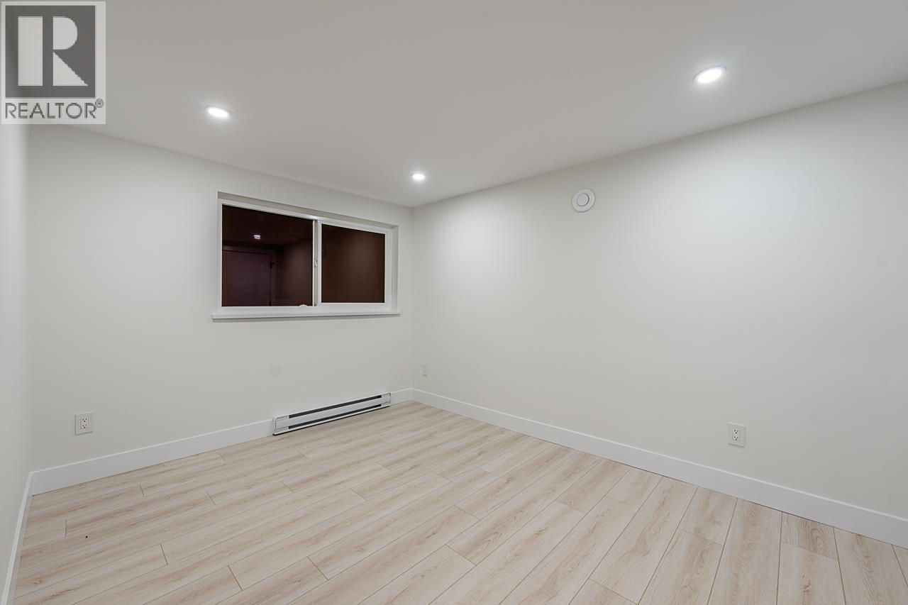 531 Greenway Avenue Property Photo 34