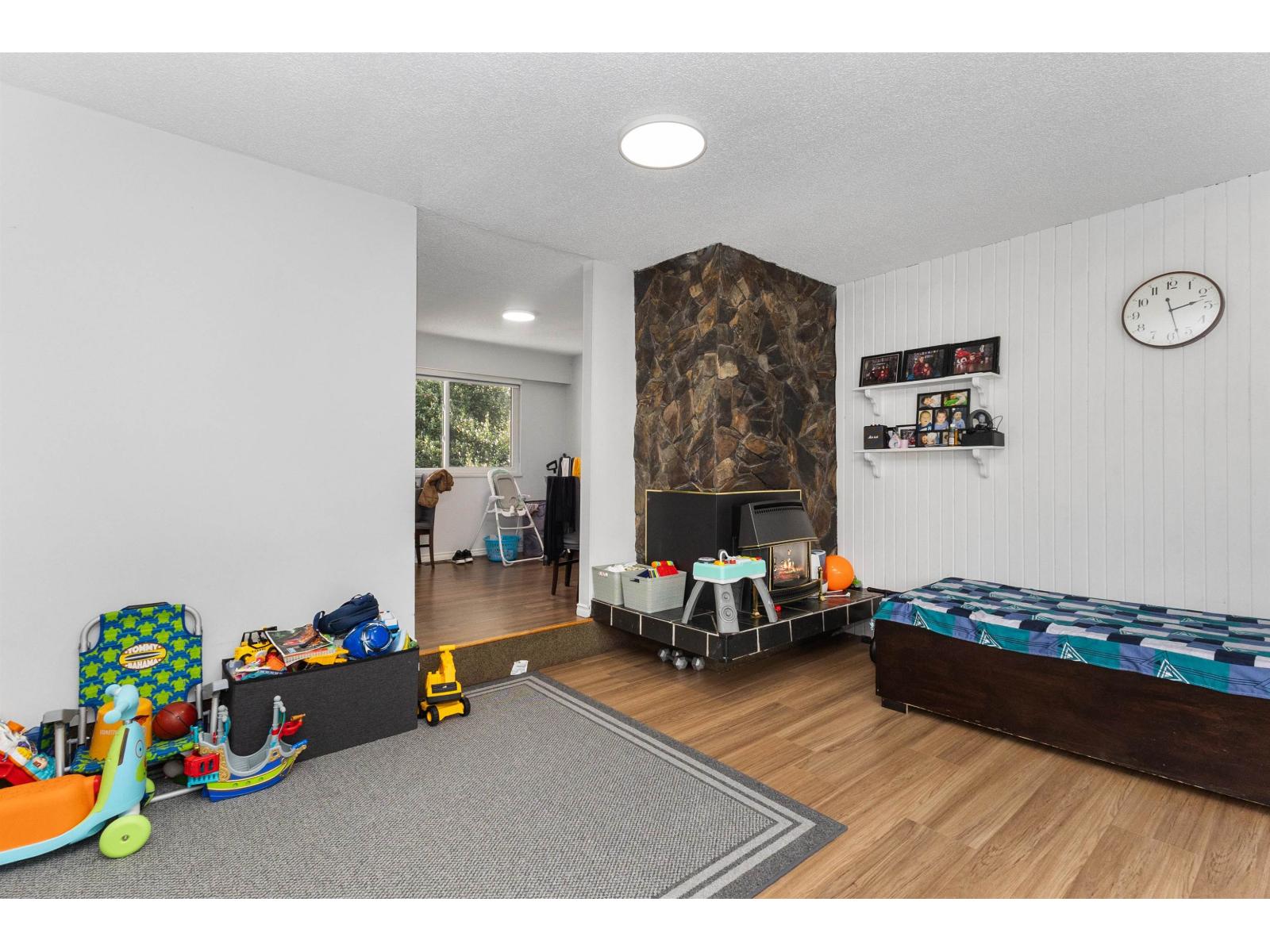 4660 202 Street Property Photo 10
