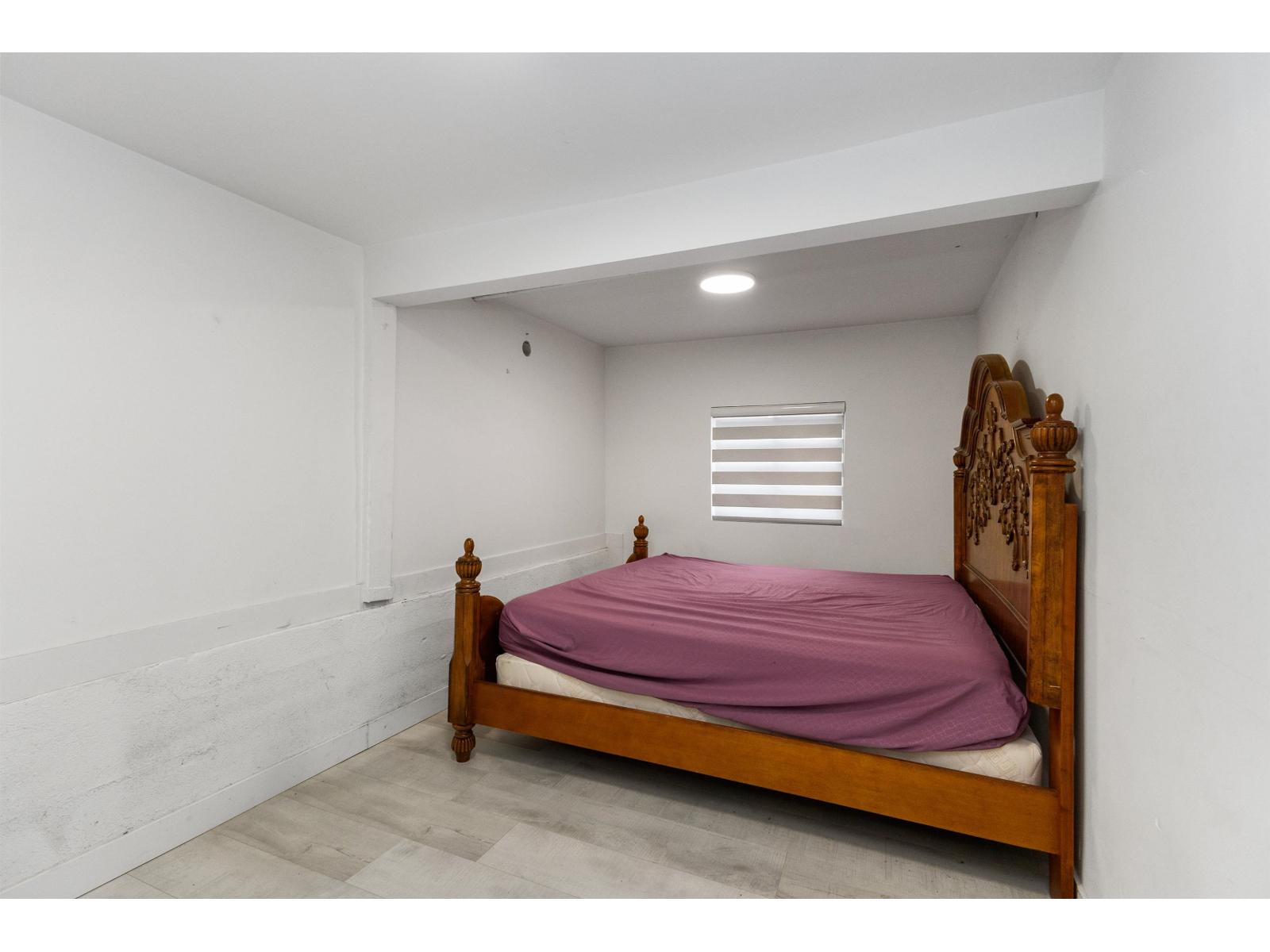4660 202 Street Property Photo 12
