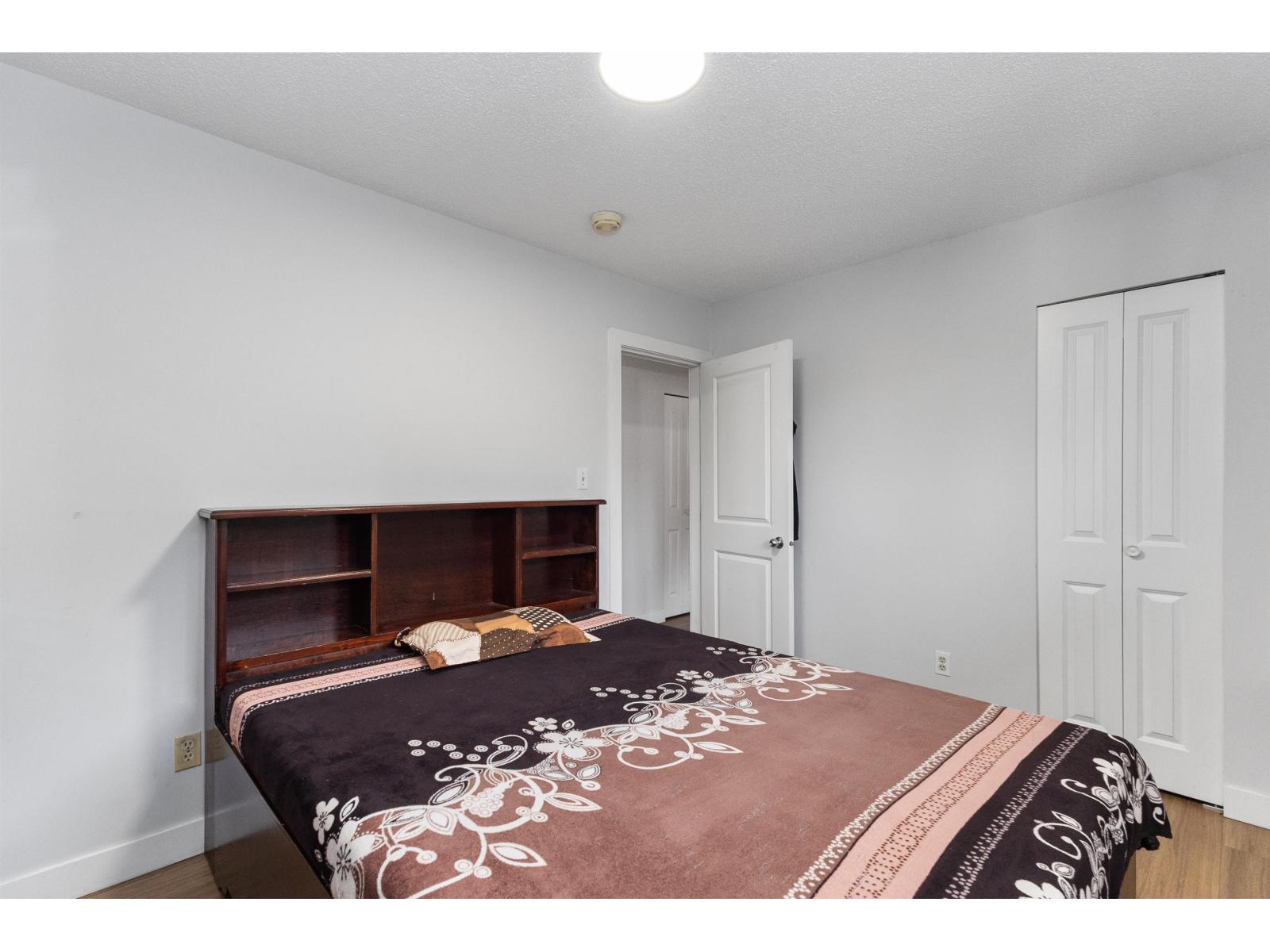 4660 202 Street Property Photo 18