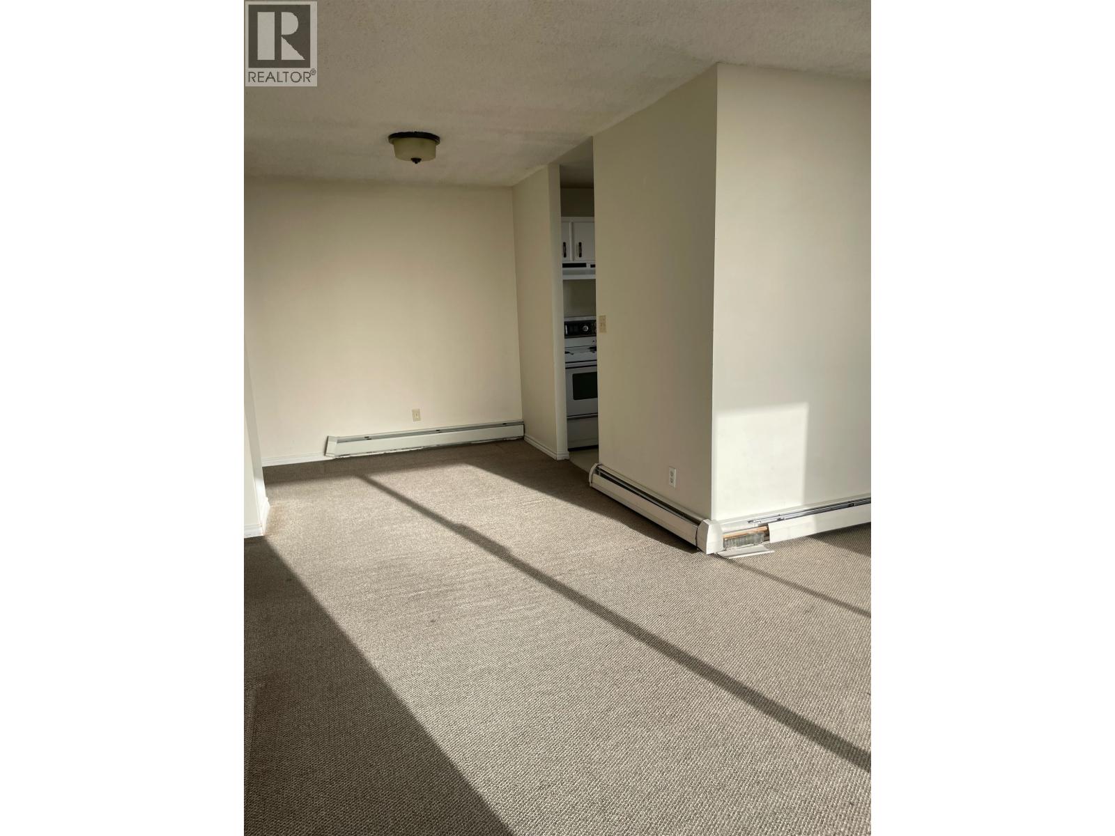1102 7171 Beresford Street Property Photo 8